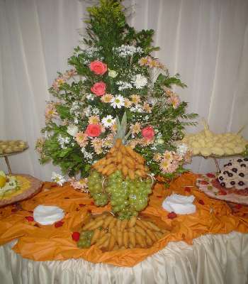 CASCATA DE CAMARES COM UVAS